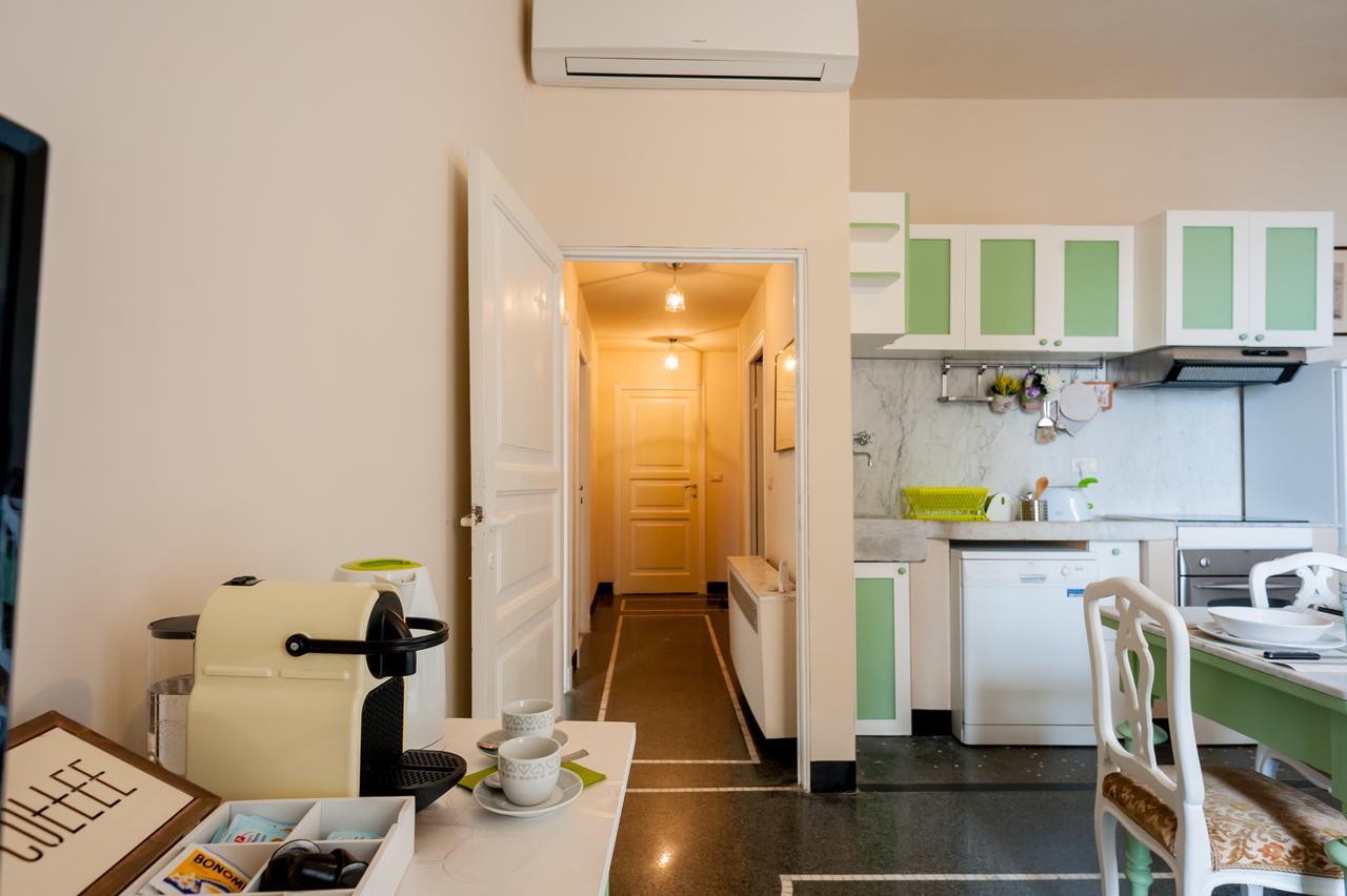 Old Genoa Rooms & Apartments Екстер'єр фото