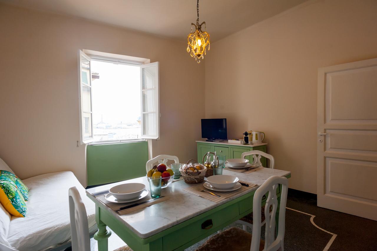Old Genoa Rooms & Apartments Екстер'єр фото